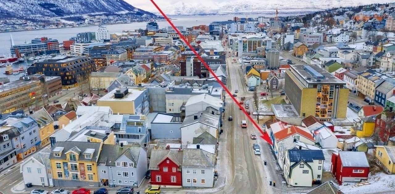 Leiligheten ligger midt i Tromsø sentrum