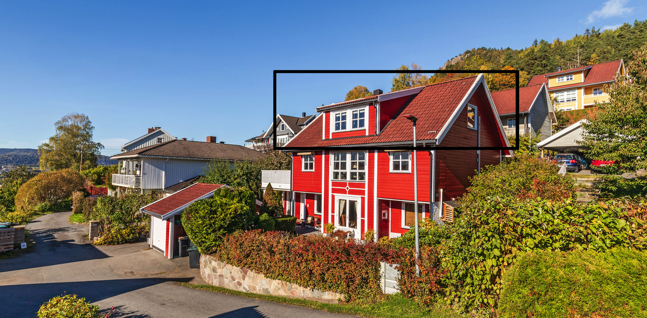 Fin loftsleilighet i rolig nabolag. Kolsåstoppen i bakgrunnen